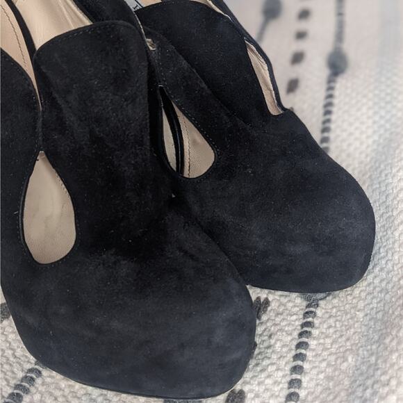 Prada Tear Drop Cut out Bootie High Heels Black Women's Size 37 1/2 / US 7.5 - Picture 4 of 10